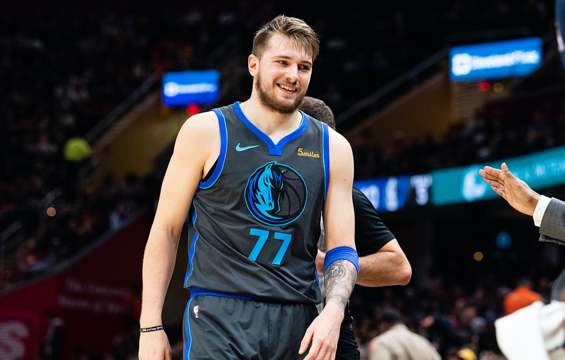 和社会各界 和社会各界