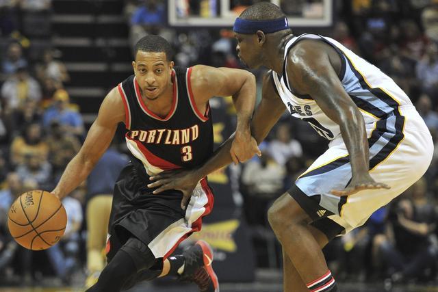 名年轻且具 名年轻且具