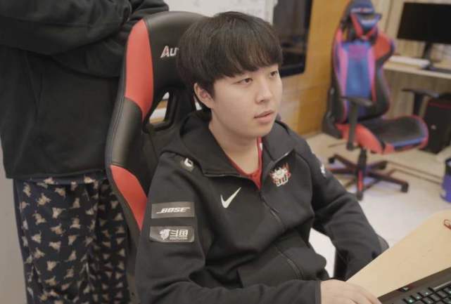 观众们不仅 观众们不仅