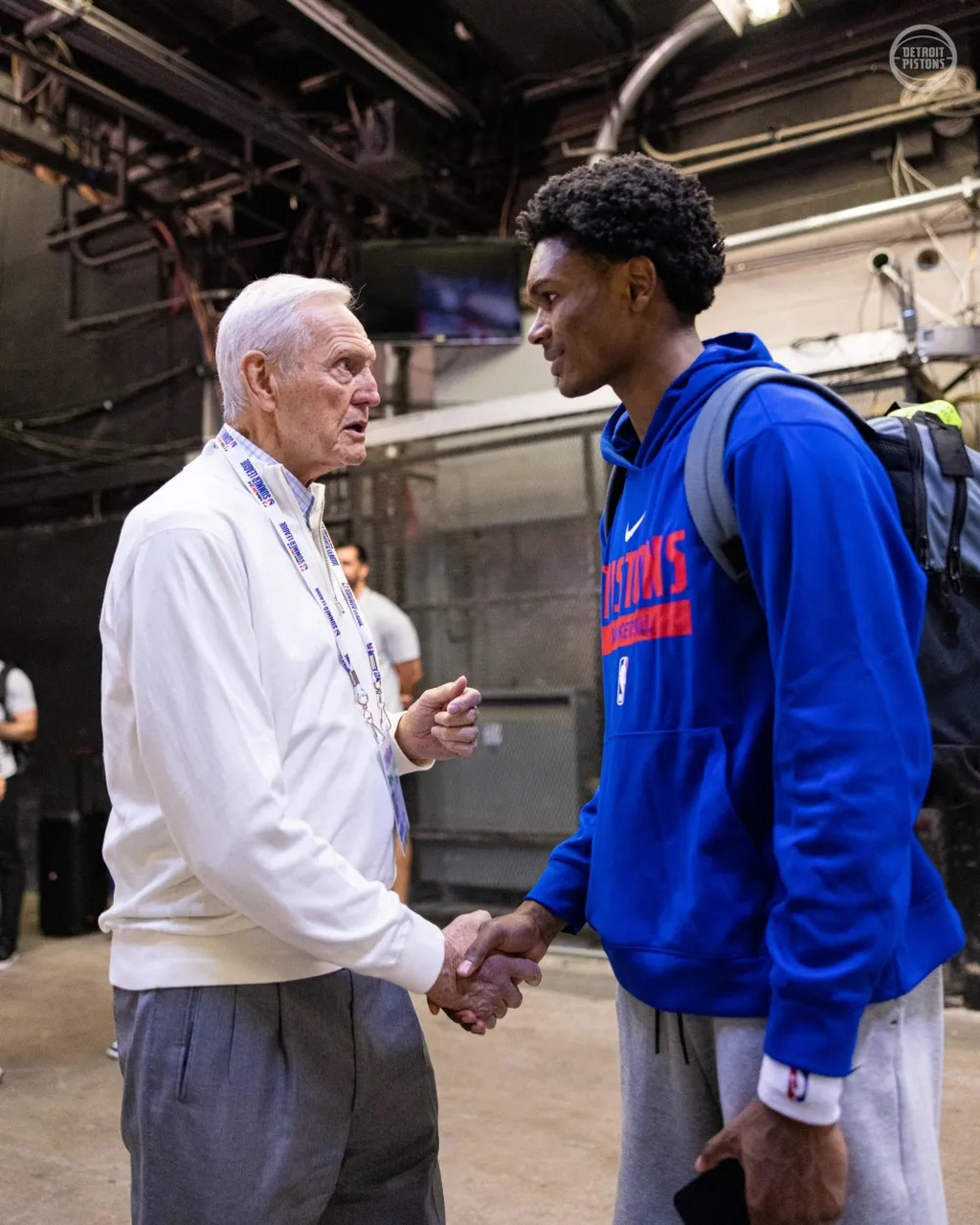 的中高端客 的中高端客